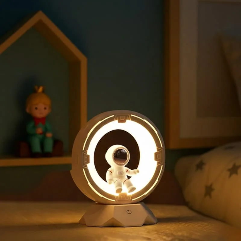 LED Astronaut Lamp - SpaceLumi LED Astronaut Lamp - SpaceLumi