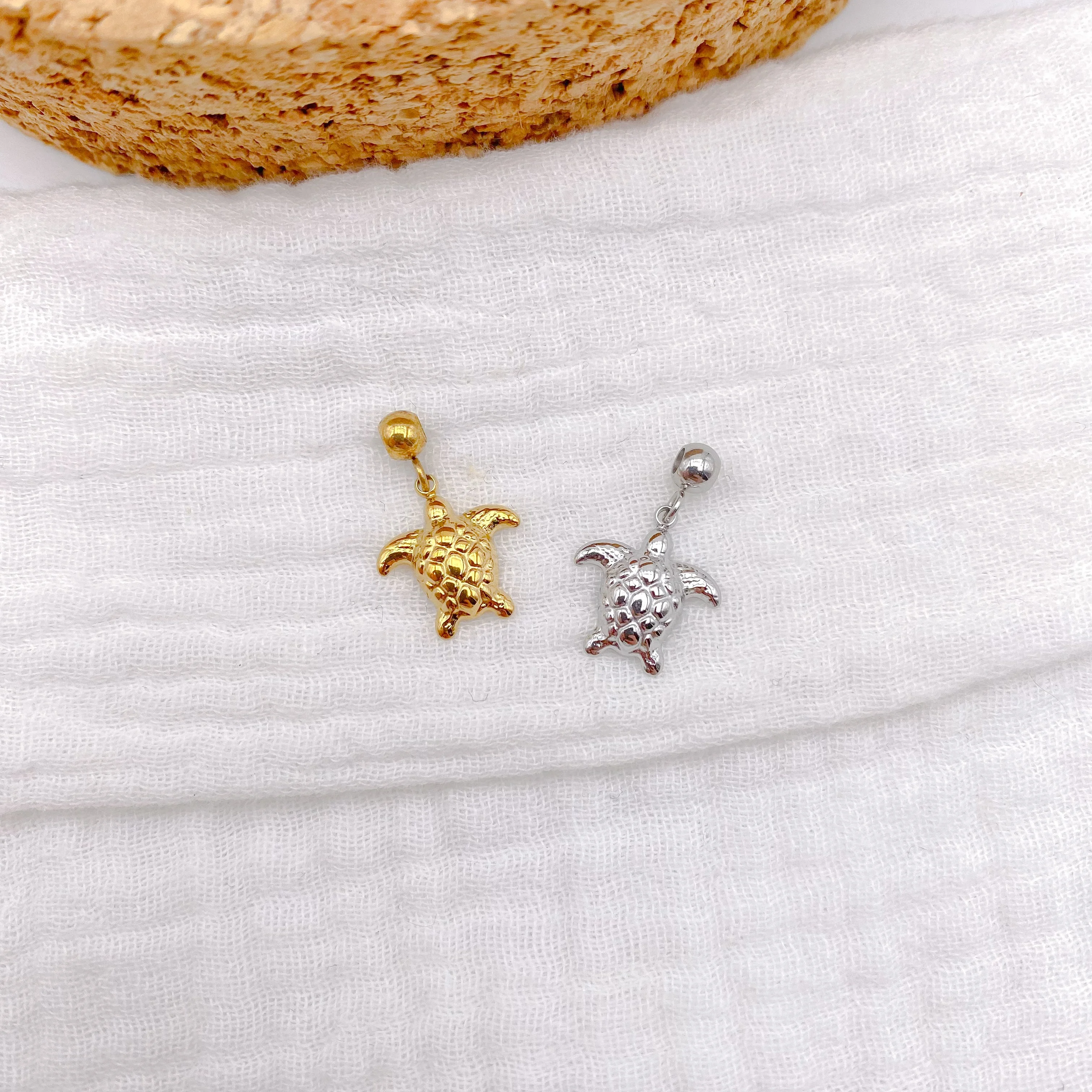 Charm TESSA - Идеален за Вашата Дамска Чанта